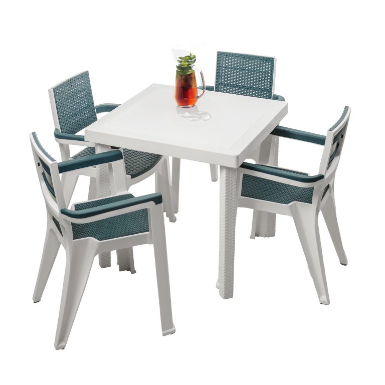 Comedor exterior 4 puestos fondo blanco Comedor exterior 4 puestos fondo blanco
